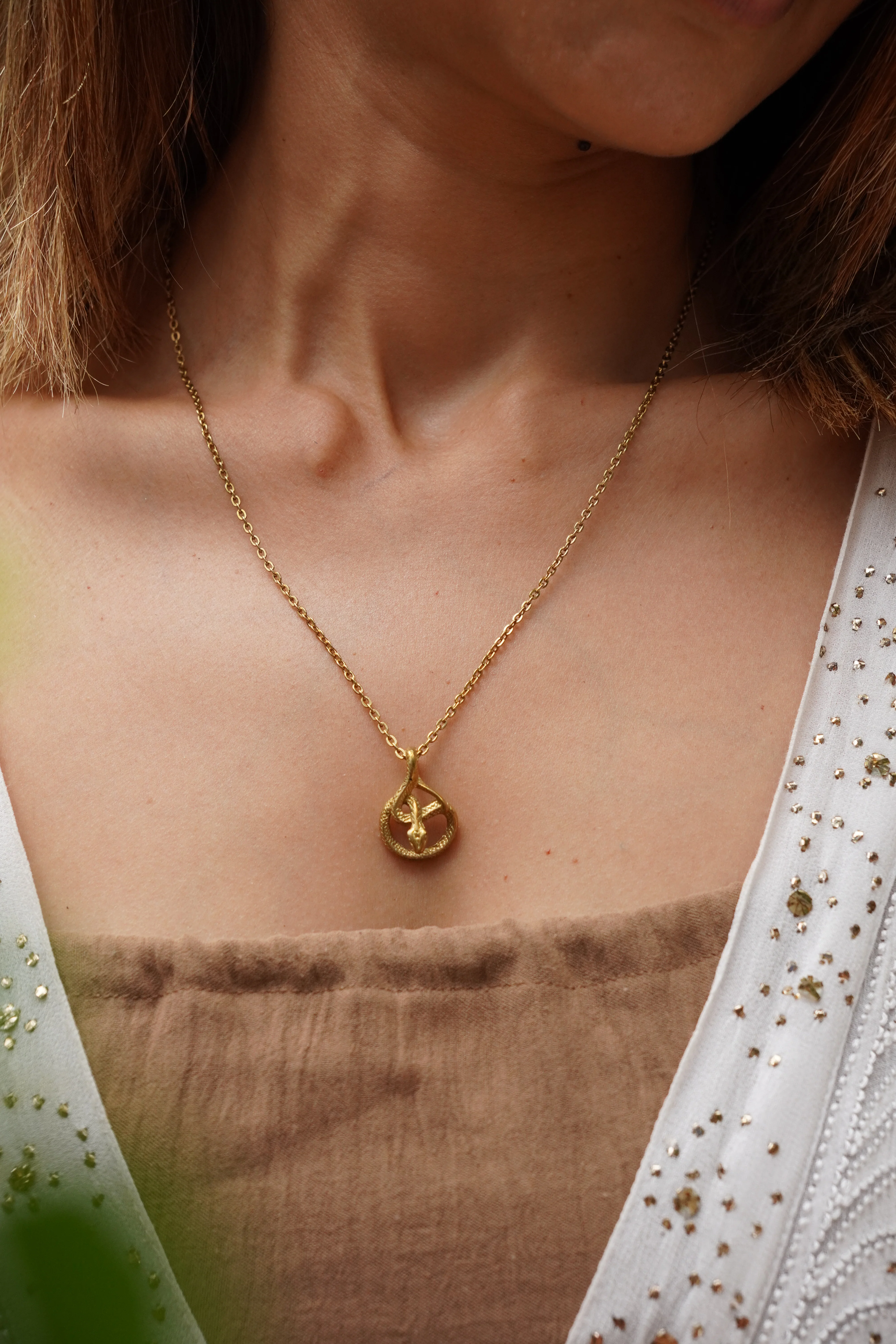 Drop of shiva short necklace - Image 3