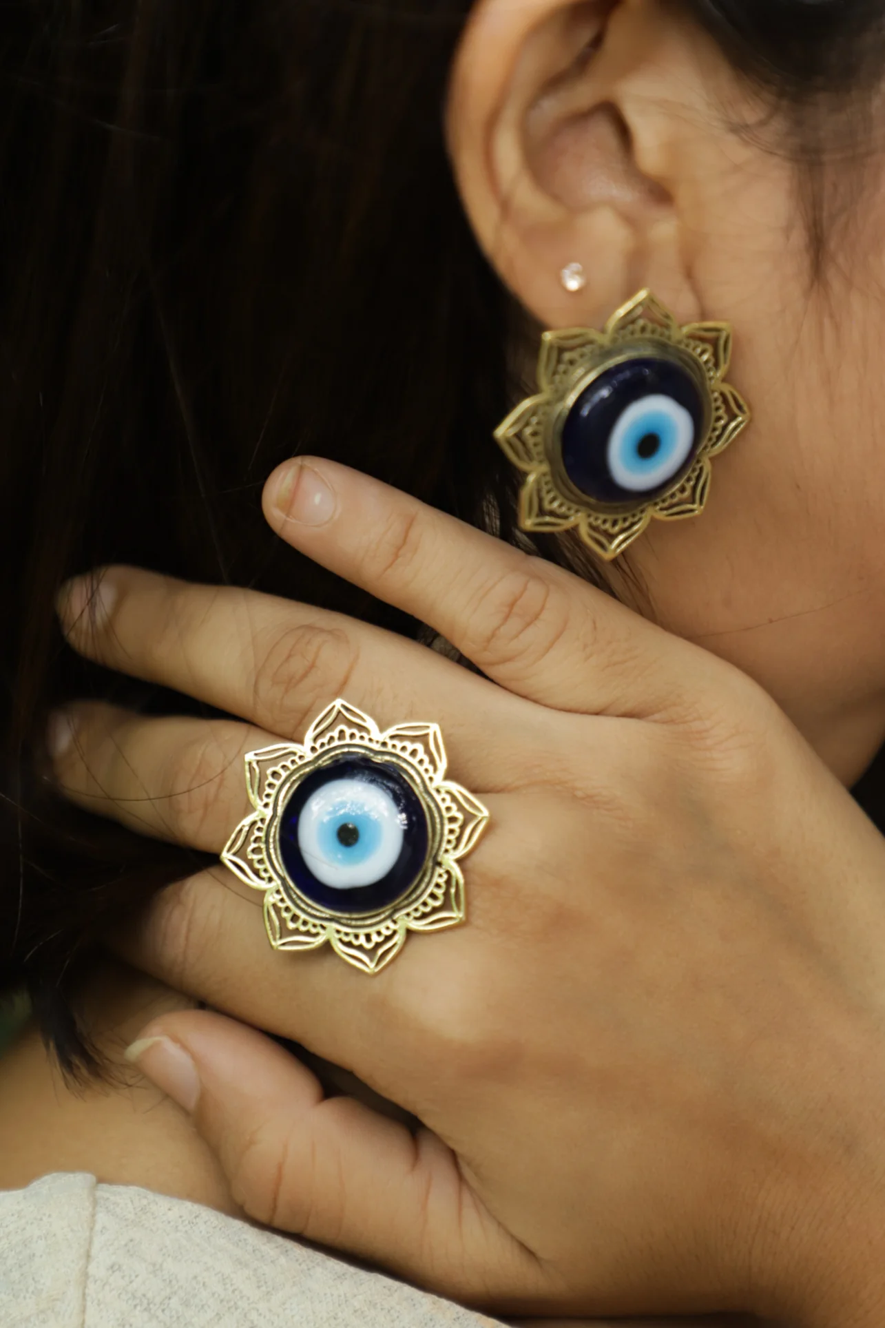 Mandala eye brass earrings - Image 3