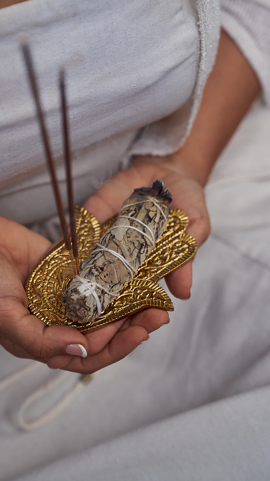 Hamsa tray and incense holder - Image 4