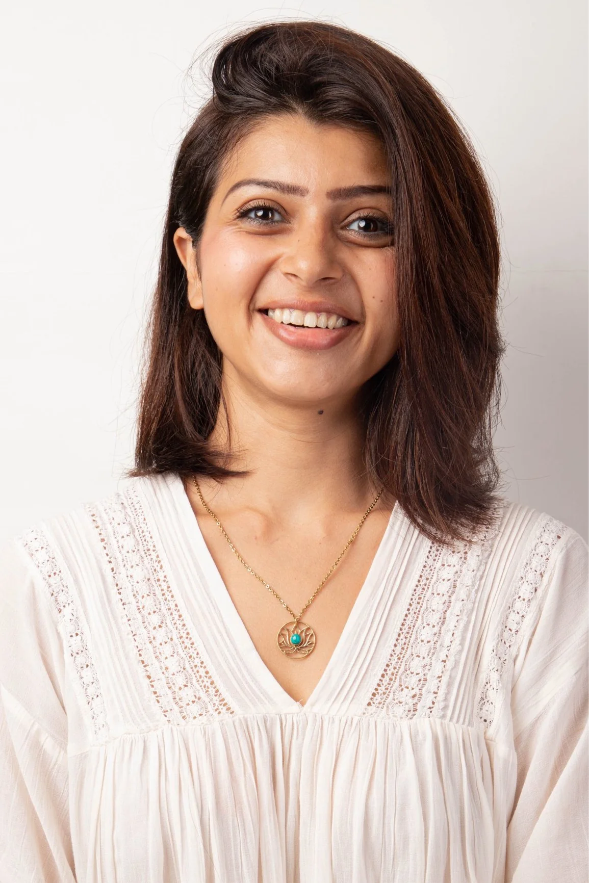 Turquoise Lotus short necklace’s - Image 2