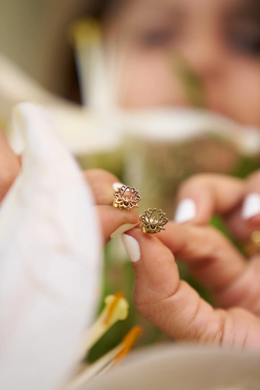 Lotus brass studs - Image 2