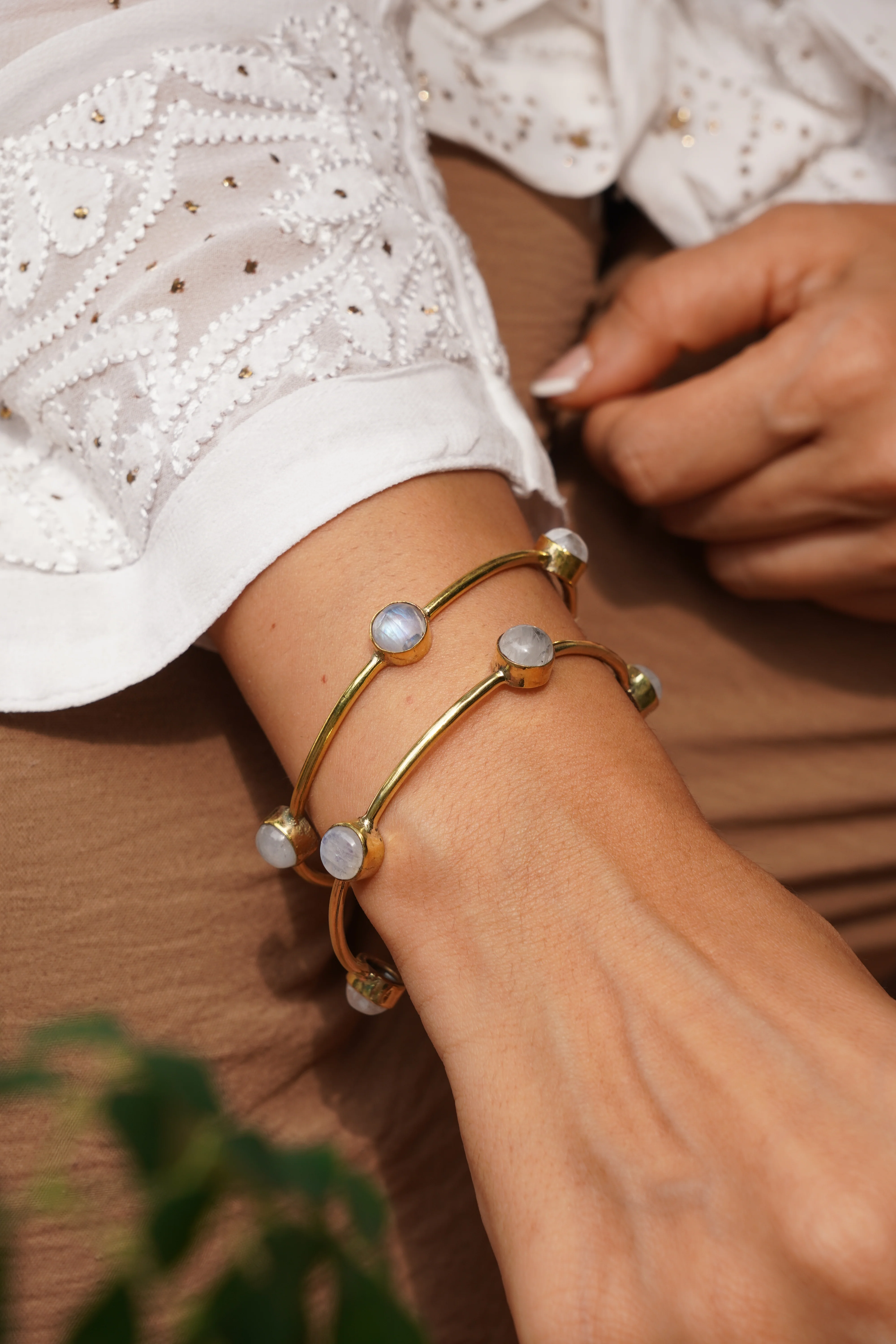 Moonstone drop bangle. - Image 2