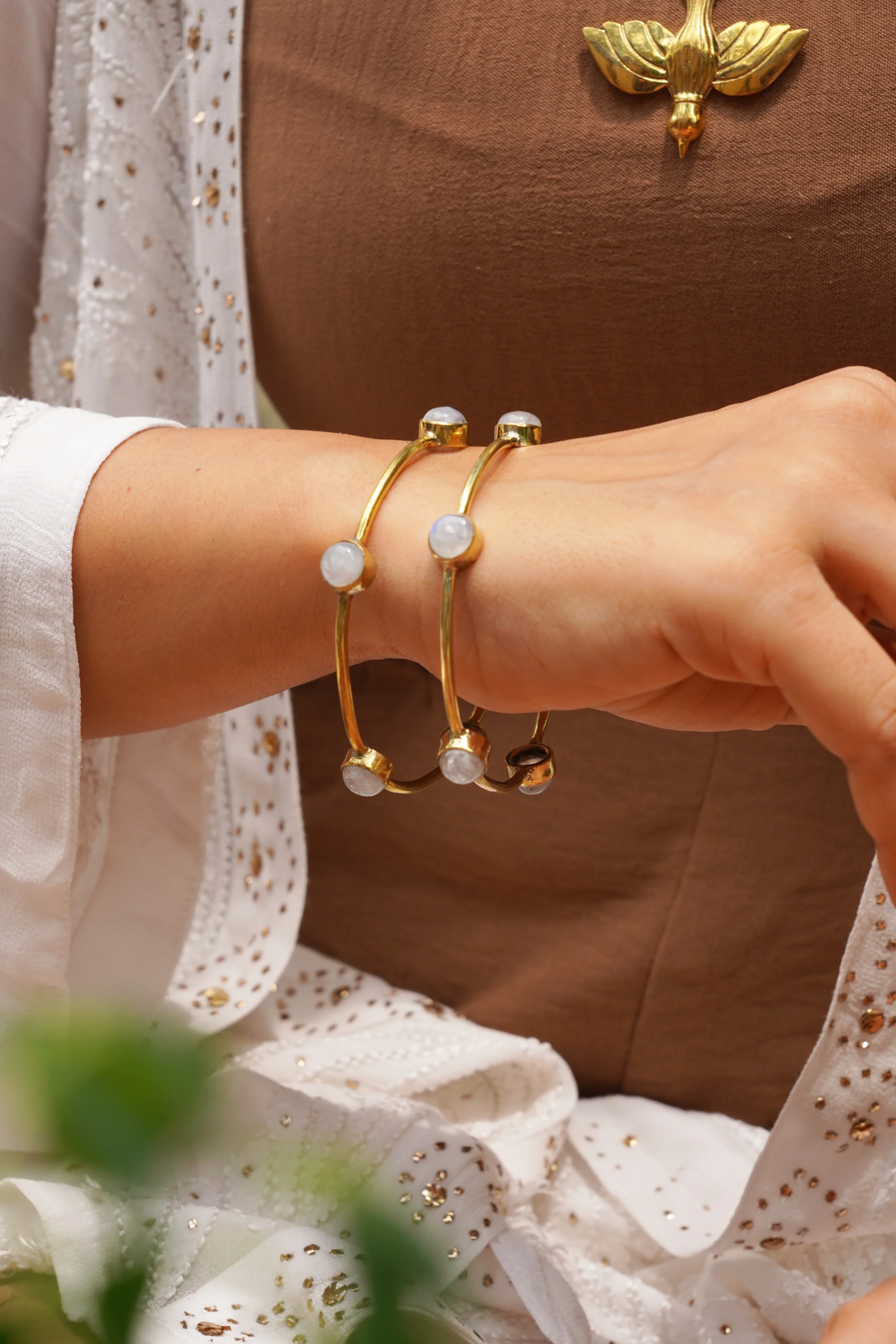 Moonstone drop bangle. - Image 3