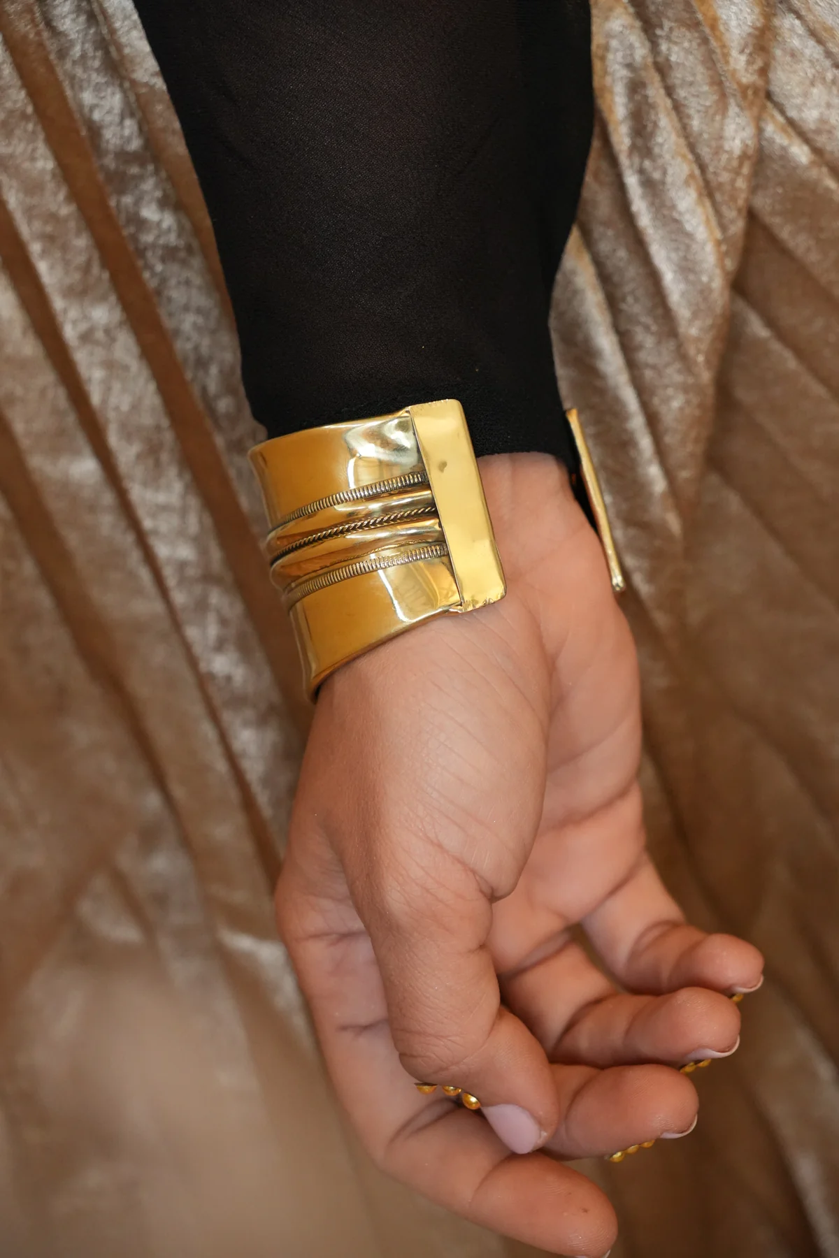 Shaaya brass kadha - Image 2