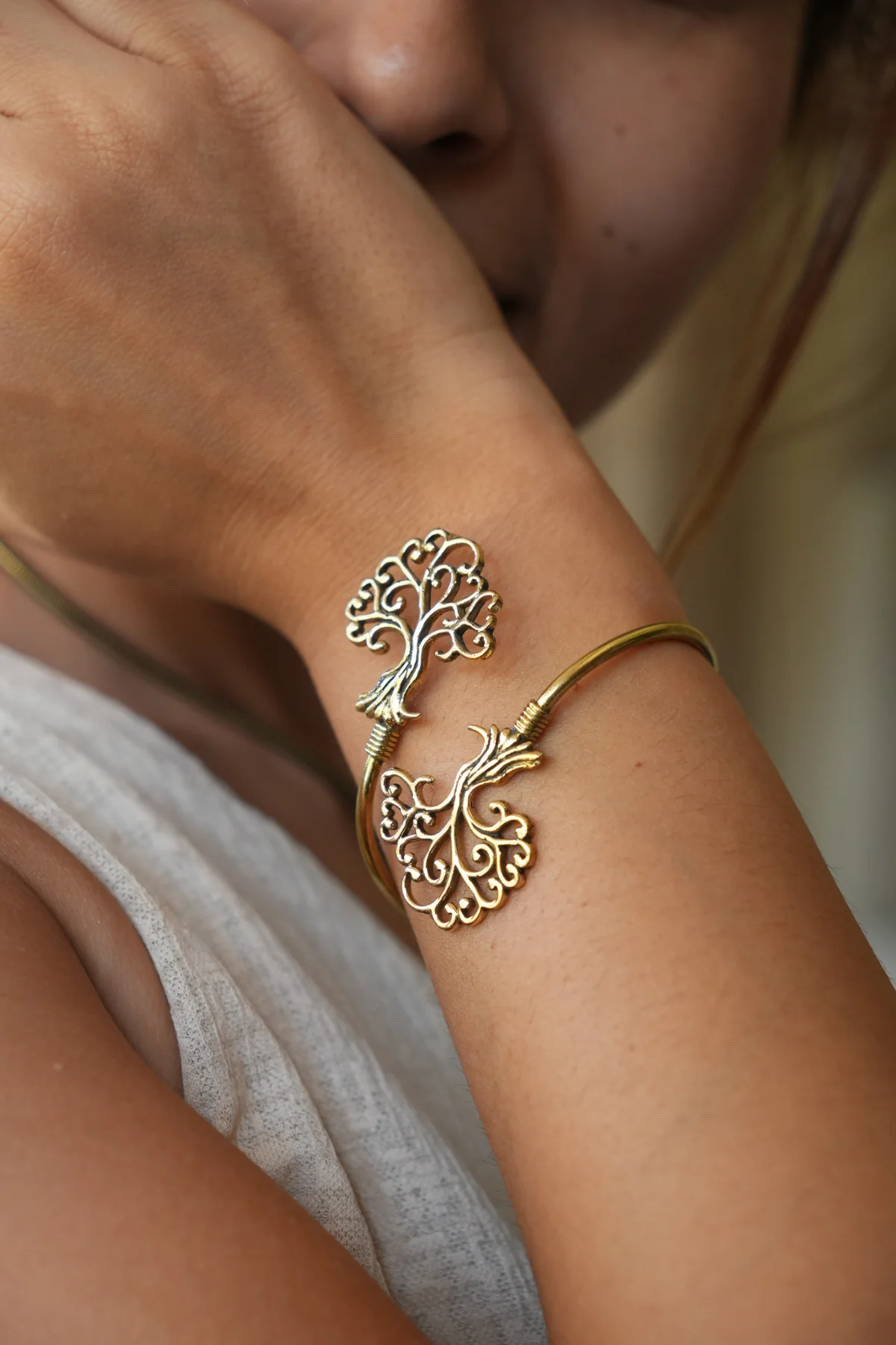 Tree of life brass bangle. Adjustable size - Image 2